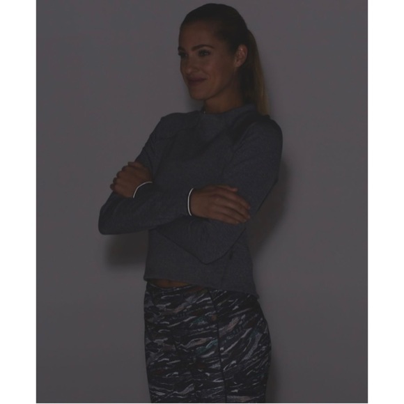 Lululemon Hill And Valley Mock Neck Size 6 - Picture 5 of 12